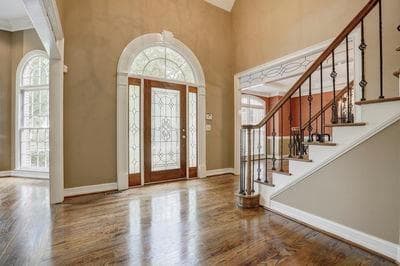 6 bedroom, 6 bathroom, 3,809 sq ft single family residence for rent at 9485 Nesbit Lakes Drive, Alpharetta, GA 30022 for $5,500 a month — photo 3
