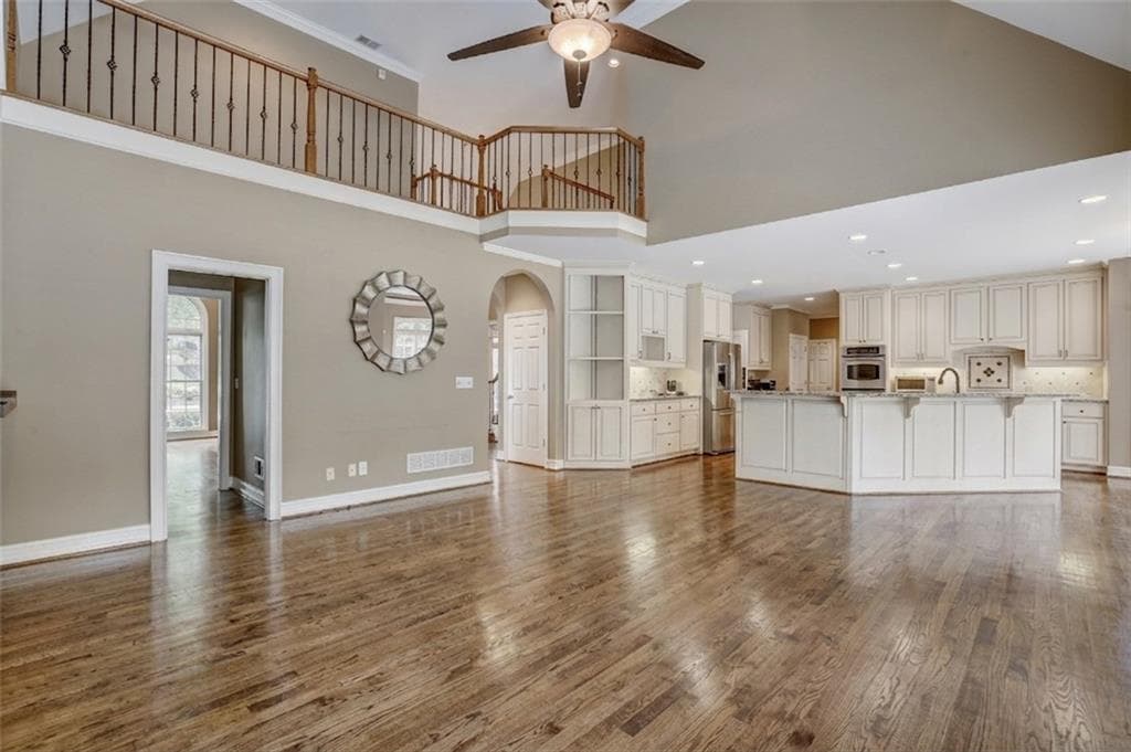 6 bedroom, 6 bathroom, 3,809 sq ft single family residence for rent at 9485 Nesbit Lakes Drive, Alpharetta, GA 30022 for $5,500 a month — photo 10