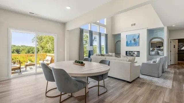 5 bedroom, 4 bathroom, 2,987 sq ft single family residence for sale at 2641 Marshwood Circle, Gainesville, GA 30507 — photo 5