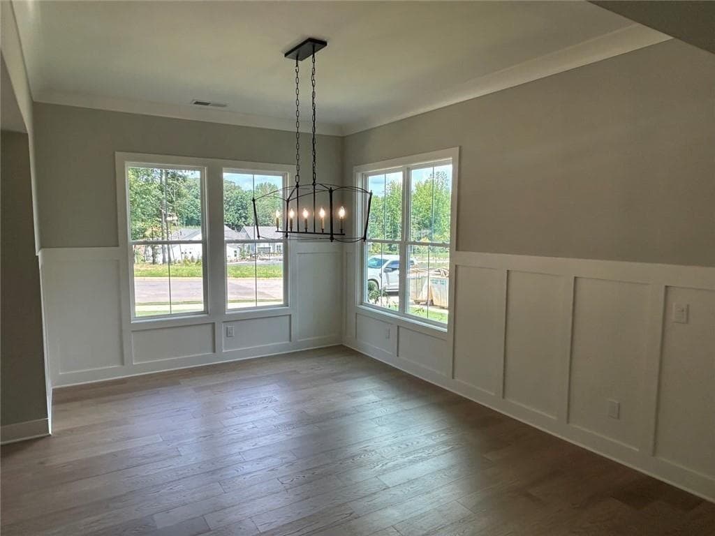 4 bedroom, 4 bathroom, 3,933 sq ft single family residence for sale at 1618 Ahaluna Drive, Gainesville, GA 30501 — photo 5