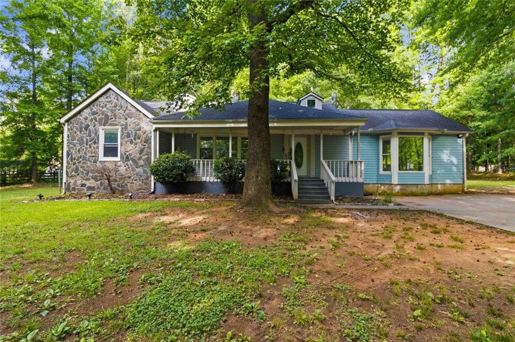 4 bedroom, 4 bathroom, 2,650 sq ft single family residence for sale at 265 Winding Stream Trail, Hampton, GA 30228 — photo 2