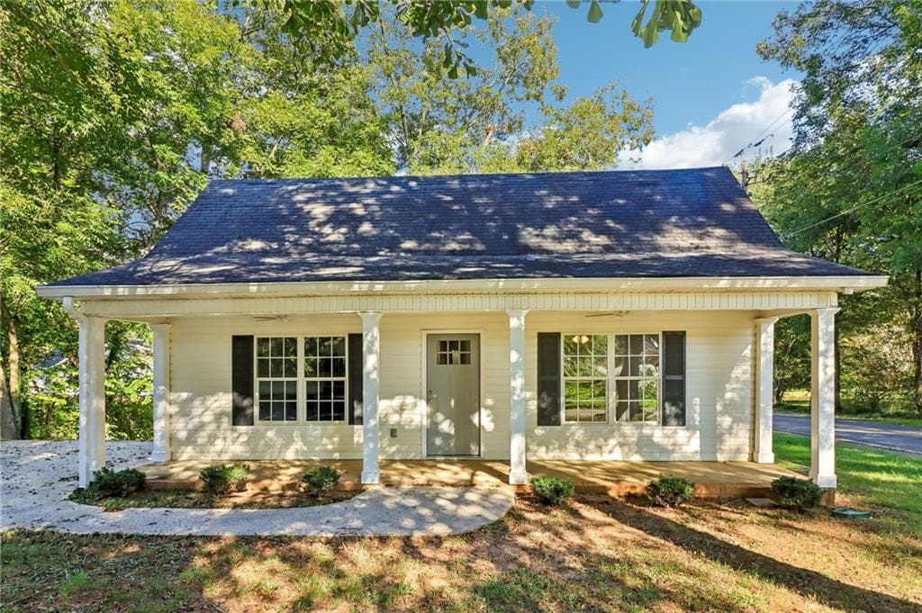 3 bedroom, 2 bathroom, 1,452 sq ft single family residence for sale at 7 Mosley Lane, Buchanan, GA 30113