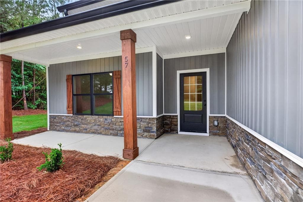 3 bedroom, 2 bathroom, 1,488 sq ft single family residence for sale at 700 Carter Mountain Road, Rockmart, GA 30153 — photo 2