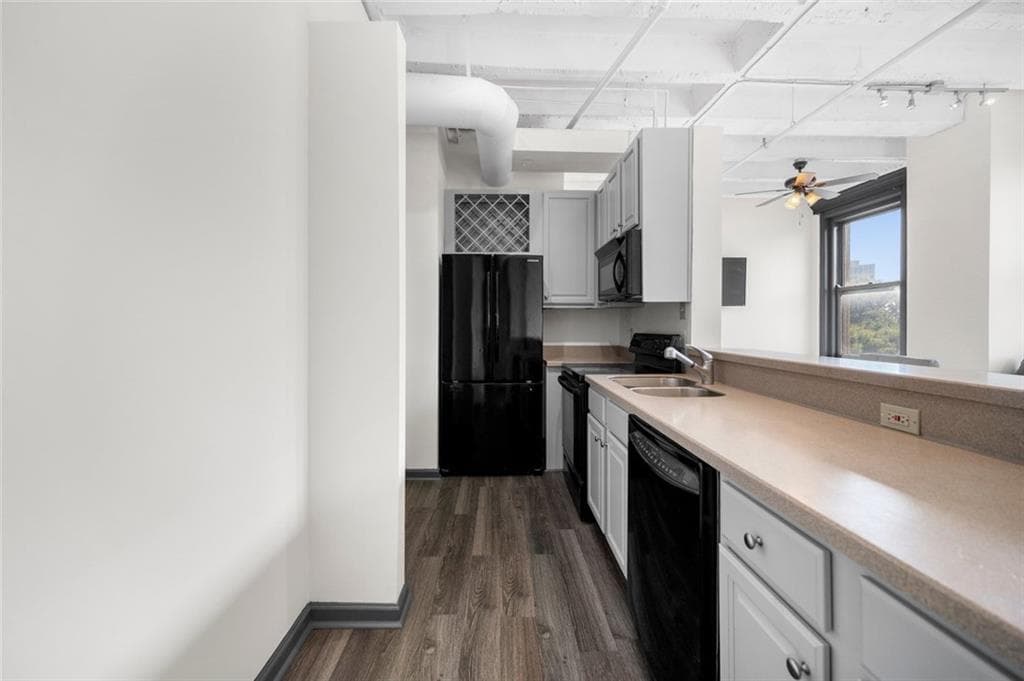 2 bedroom, 2 bathroom, 1,032 sq ft condominium for sale at 32 Peachtree Street 508, Atlanta, GA 30303 — photo 8