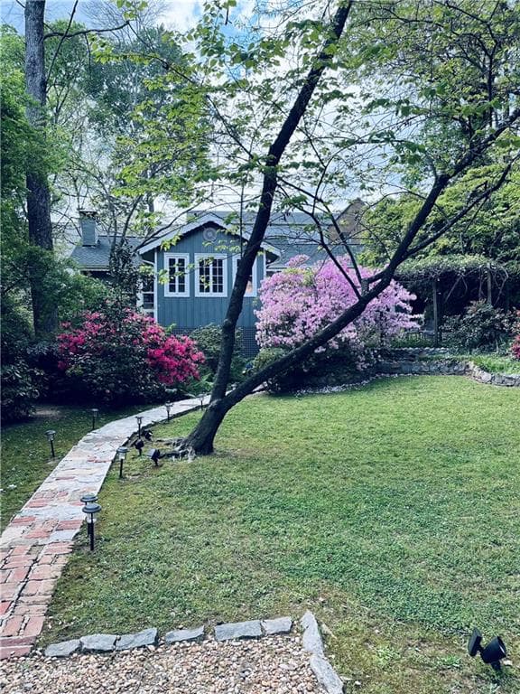 2 bedroom, 3 bathroom, 1,347 sq ft single family residence for sale at 478 Burlington Road, Atlanta, GA 30307 — photo 2