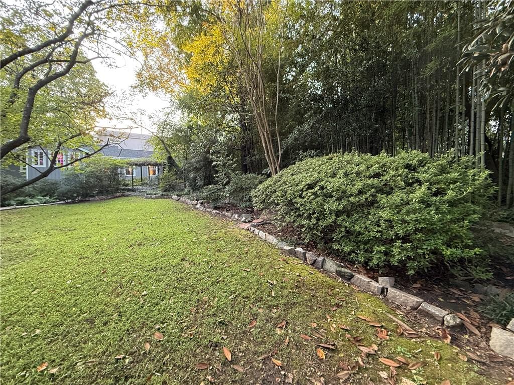 2 bedroom, 3 bathroom, 1,347 sq ft single family residence for sale at 478 Burlington Road, Atlanta, GA 30307 — photo 6