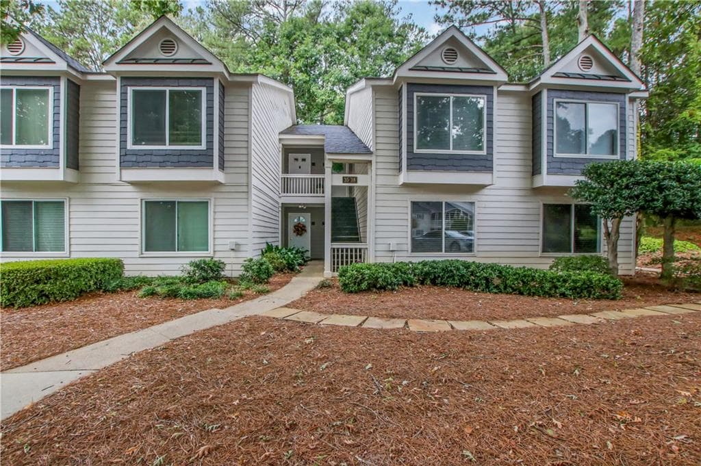 2 bedroom, 2 bathroom, 1,404 sq ft condominium for rent at 37 Fair Haven Way, Smyrna, GA 30080 for $1,795 a month — photo 1 of 39
