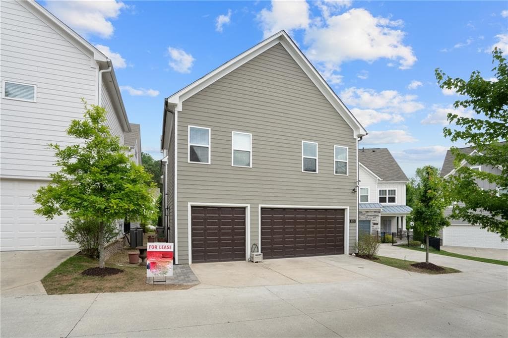 1 bedroom, 1 bathroom, 636 sq ft condominium for rent at 1825 Sanford Drive B, Atlanta, GA 30318 for $2,000 a month