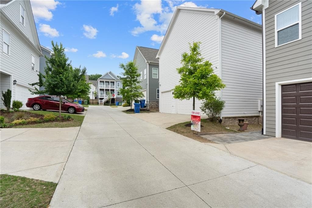 1 bedroom, 1 bathroom, 636 sq ft condominium for rent at 1825 Sanford Drive B, Atlanta, GA 30318 for $2,000 a month — photo 2