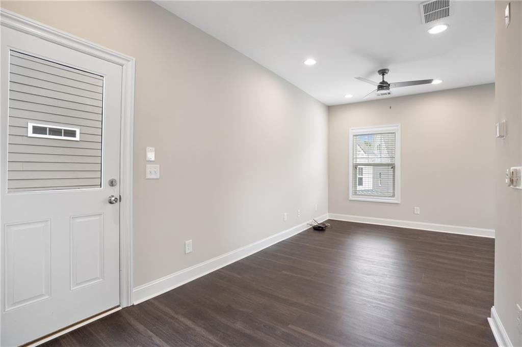 1 bedroom, 1 bathroom, 636 sq ft condominium for rent at 1825 Sanford Drive B, Atlanta, GA 30318 for $2,000 a month — photo 5