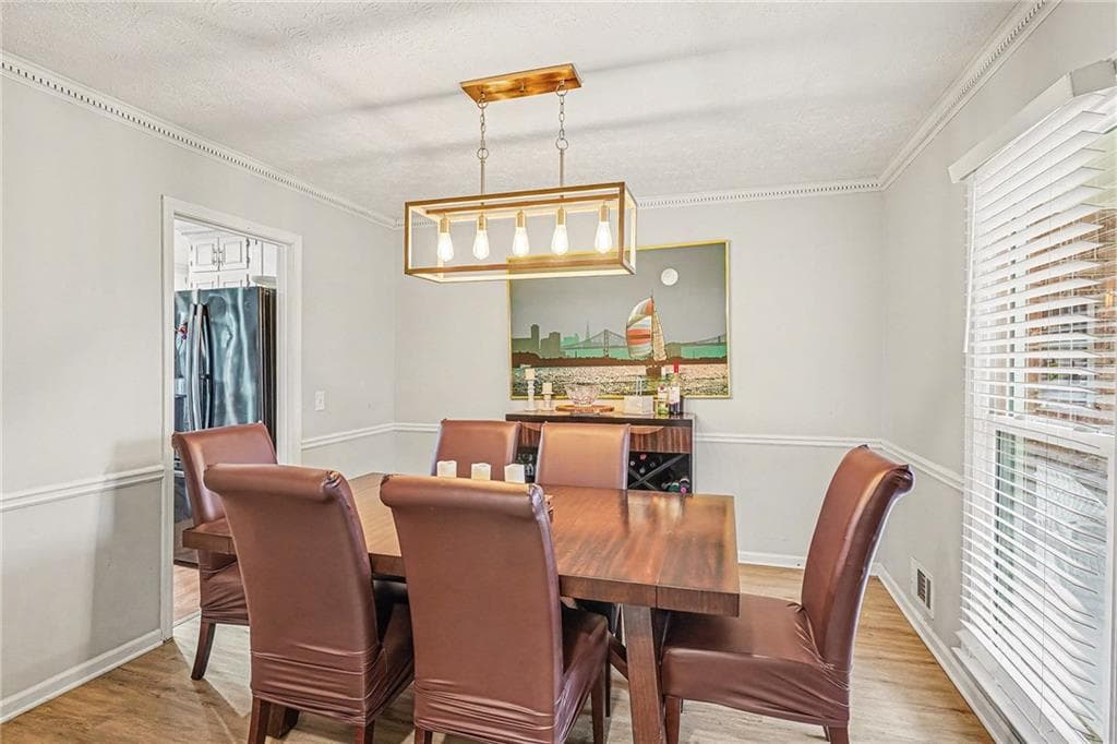 4 bedroom, 4 bathroom, 2,470 sq ft single family residence for sale at 2571 Highland Golf Course Drive, Conyers, GA 30013 — photo 7