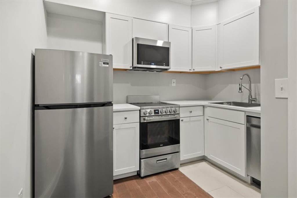 1 bedroom, 1 bathroom, 2,834 sq ft single family residence for rent at 902 Emerson Avenue Unit A, Atlanta, GA 30316 for $1,600 a month — photo 4