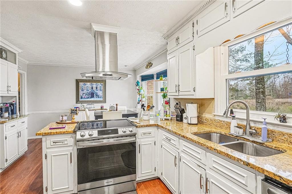 4 bedroom, 4 bathroom, 2,470 sq ft single family residence for sale at 2571 Highland Golf Course Drive, Conyers, GA 30013 — photo 10