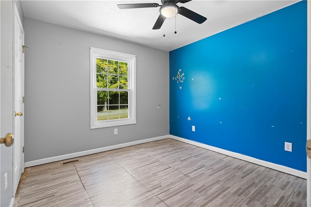 3 bedroom, 2 bathroom, 1,204 sq ft single family residence for sale at 286 Covered Bridge Road, Cartersville, GA 30120 — photo 10