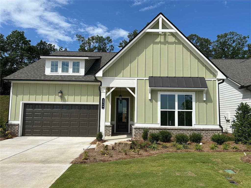 3 bedroom, 2 bathroom, 1,861 sq ft single family residence for sale at 1549 Assembly Circle, Gainesville, GA 30501