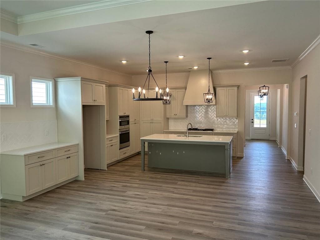 3 bedroom, 2 bathroom, 1,861 sq ft single family residence for sale at 1549 Assembly Circle, Gainesville, GA 30501 — photo 2