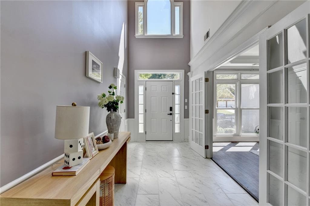 4 bedroom, 3 bathroom, 3,109 sq ft single family residence for sale at 5005 Avala Park Lane, Peachtree Corners, GA 30092 — photo 6