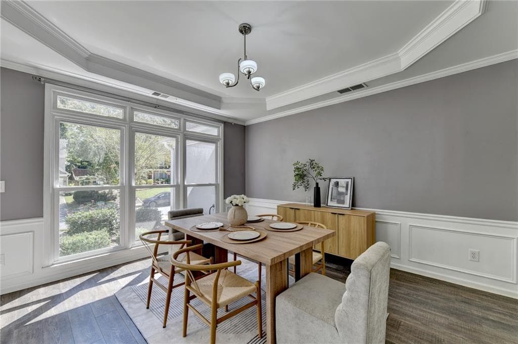 4 bedroom, 3 bathroom, 3,109 sq ft single family residence for sale at 5005 Avala Park Lane, Peachtree Corners, GA 30092 — photo 10