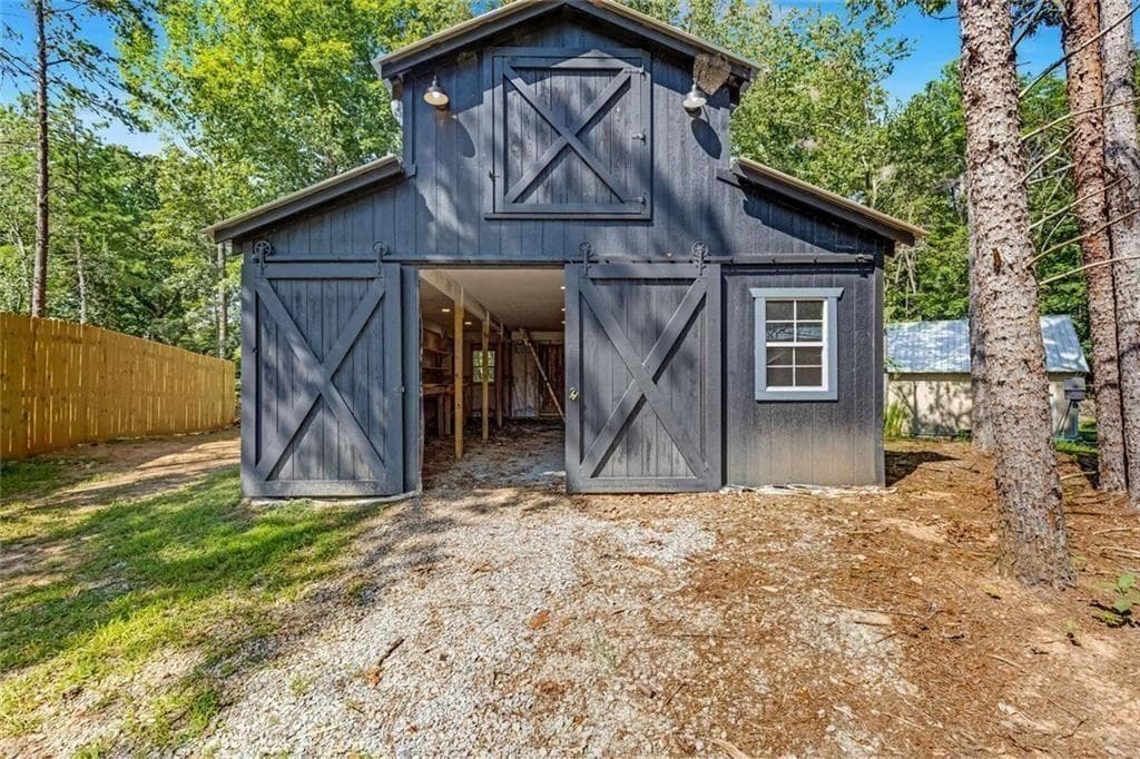 3 bedroom, 3 bathroom, 2,160 sq ft single family residence for sale at 5466 Whitehall Road, Lula, GA 30554 — photo 5