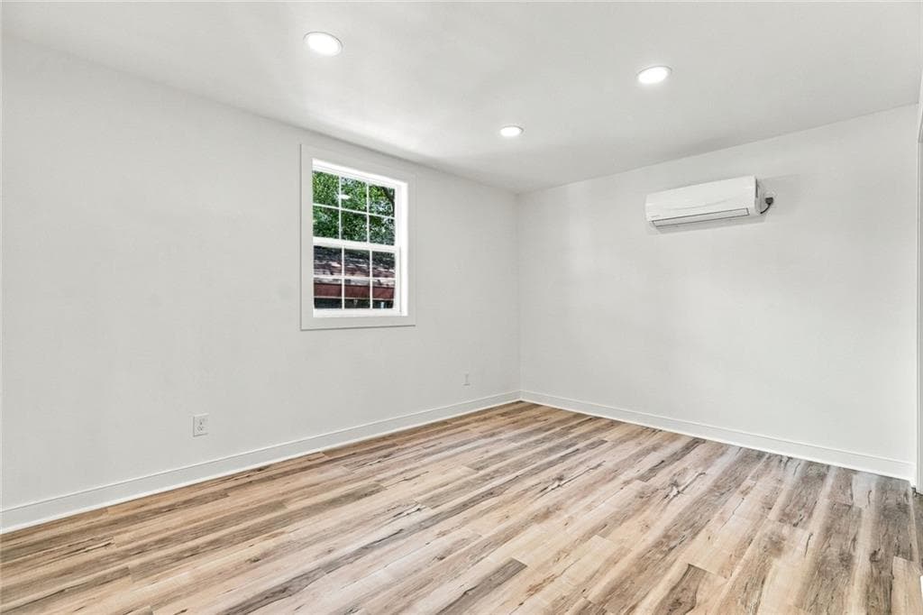 2 bedroom, 2 bathroom, 895 sq ft single family residence for sale at 41 Sargent A St, Newnan, GA 30263 — photo 10