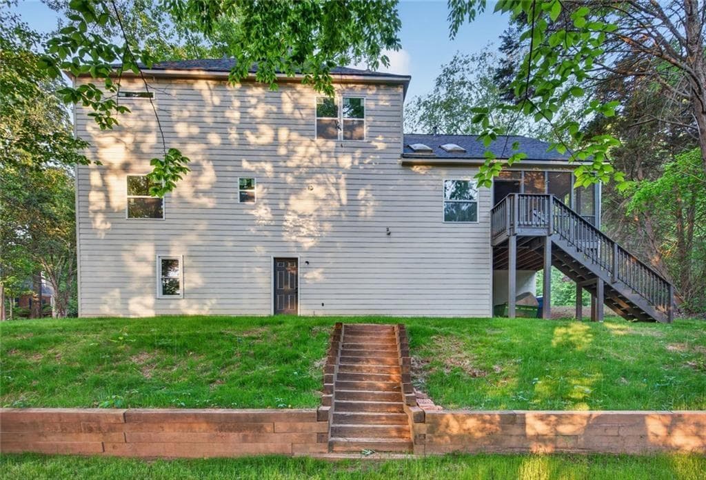4 bedroom, 4 bathroom, 3,414 sq ft single family residence for sale at 2251 Briarcreek Bend, Kennesaw, GA 30152 — photo 6