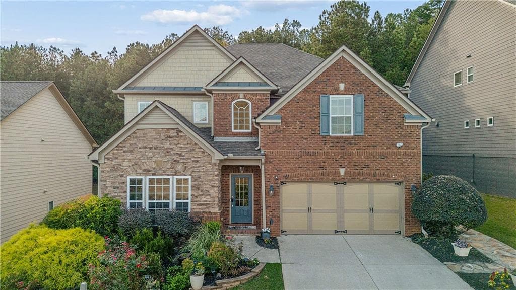 4 bedroom, 3 bathroom, 3,445 sq ft single family residence for sale at 4215 Avondale Lane, Cumming, GA 30041 — photo 2