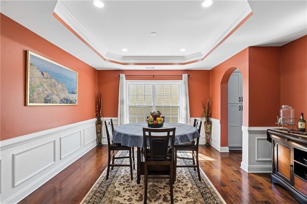 4 bedroom, 3 bathroom, 3,445 sq ft single family residence for sale at 4215 Avondale Lane, Cumming, GA 30041 — photo 6