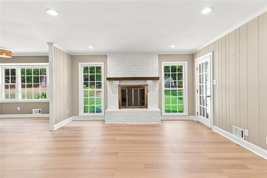 4 bedroom, 3 bathroom, 3,589 sq ft single family residence for sale at 5013 Fox Forest Circle, Lilburn, GA 30047 — photo 8