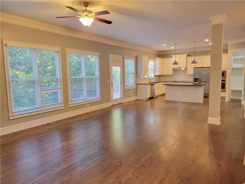5 bedroom, 4 bathroom, 4,852 sq ft single family residence for sale at 4560 Upland Court, Cumming, GA 30040 — photo 10