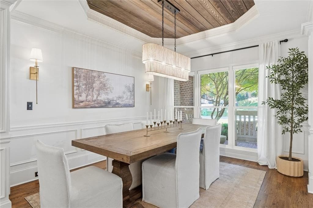 6 bedroom, 4 bathroom, 4,009 sq ft single family residence for sale at 204 Maple Creek Chase, Woodstock, GA 30188 — photo 7