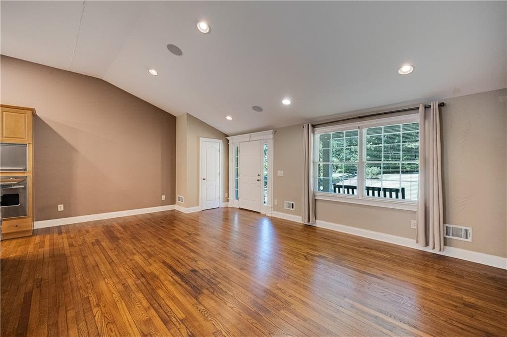 2 bedroom, 2 bathroom single family residence for sale at 5454 Burdette Road, Mableton, GA 30126 — photo 9