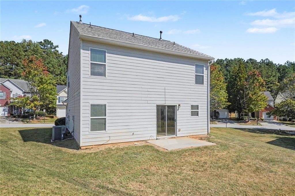 3 bedroom, 3 bathroom, 1,629 sq ft single family residence for sale at 9464 Lakeview Road, Union City, GA 30291 — photo 2