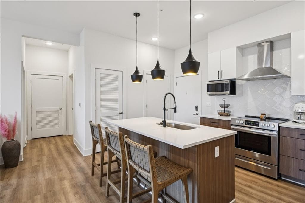 2 bedroom, 2 bathroom, 1,040 sq ft condominium for sale at 112 Rogers Street 409, Atlanta, GA 30317 — photo 4