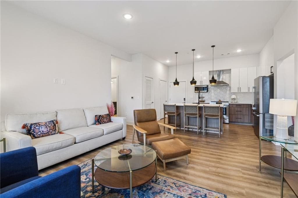 2 bedroom, 2 bathroom, 1,040 sq ft condominium for sale at 112 Rogers Street 409, Atlanta, GA 30317 — photo 6