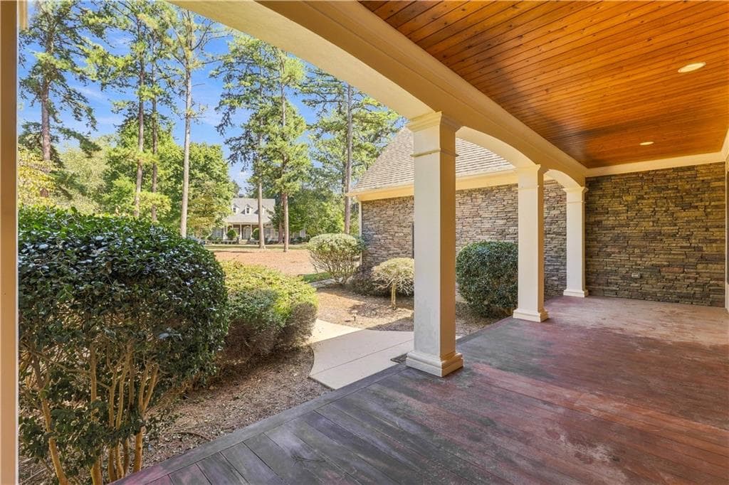 5 bedroom, 4 bathroom, 4,091 sq ft single family residence for sale at 118 Millpond Trace, Eatonton, GA 31024 — photo 4