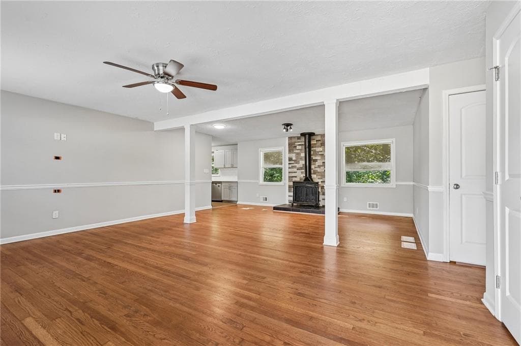 5 bedroom, 3 bathroom, 2,602 sq ft single family residence for sale at 70 Stroud Drive, Mableton, GA 30126 — photo 3