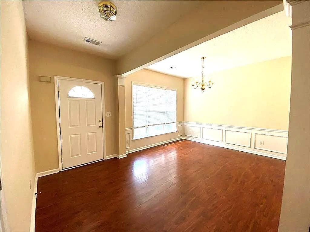 3 bedroom, 3 bathroom, 1,642 sq ft townhouse for rent at 13300 Morris Road 167, Milton, GA 30004 for $2,100 a month — photo 2
