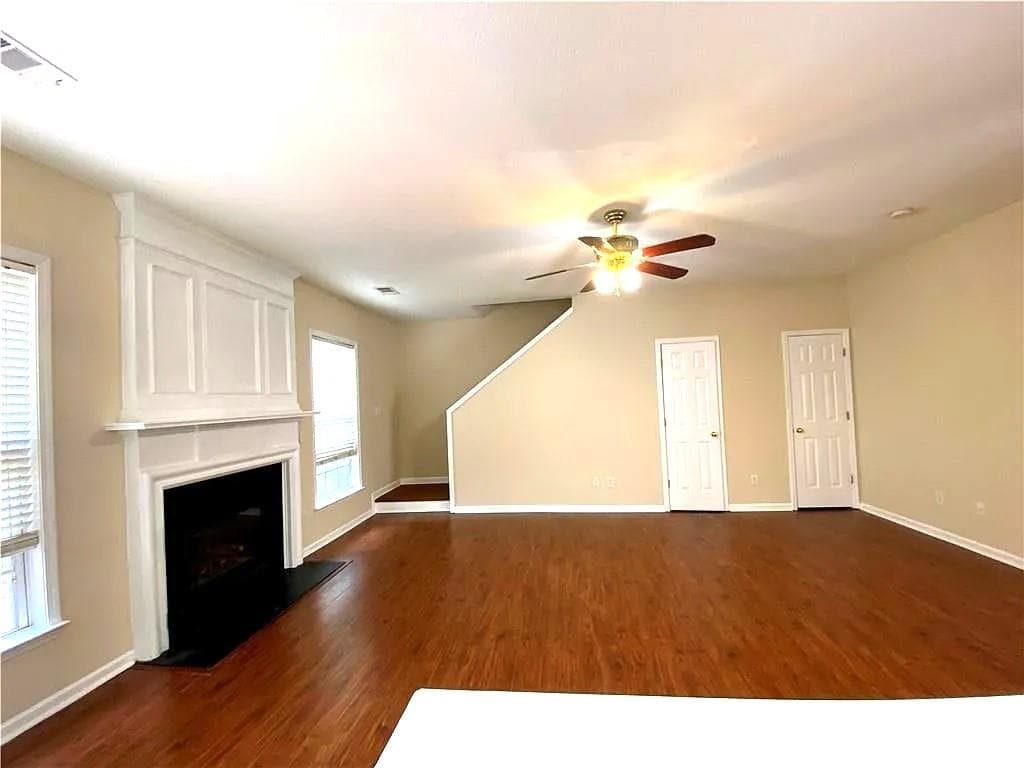 3 bedroom, 3 bathroom, 1,642 sq ft townhouse for rent at 13300 Morris Road 167, Milton, GA 30004 for $2,100 a month — photo 3
