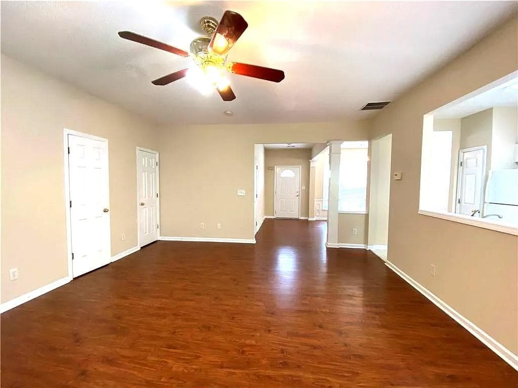 3 bedroom, 3 bathroom, 1,642 sq ft townhouse for rent at 13300 Morris Road 167, Milton, GA 30004 for $2,100 a month — photo 7