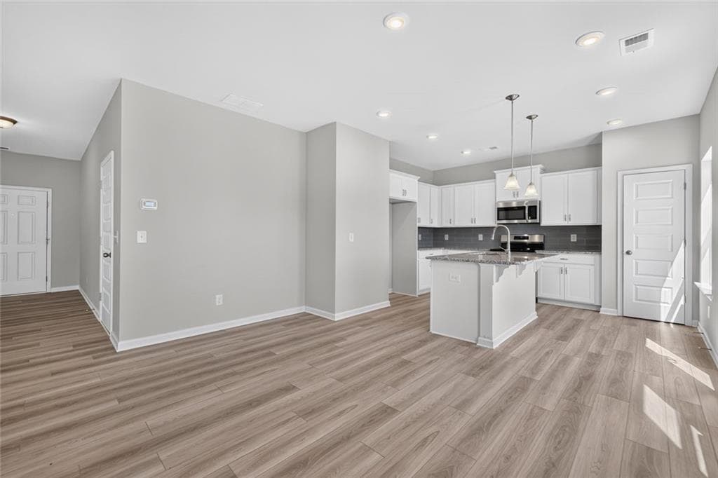 3 bedroom, 3 bathroom, 1,813 sq ft single family residence for sale at 5 Everly Trail, Rome, GA 30165 — photo 9