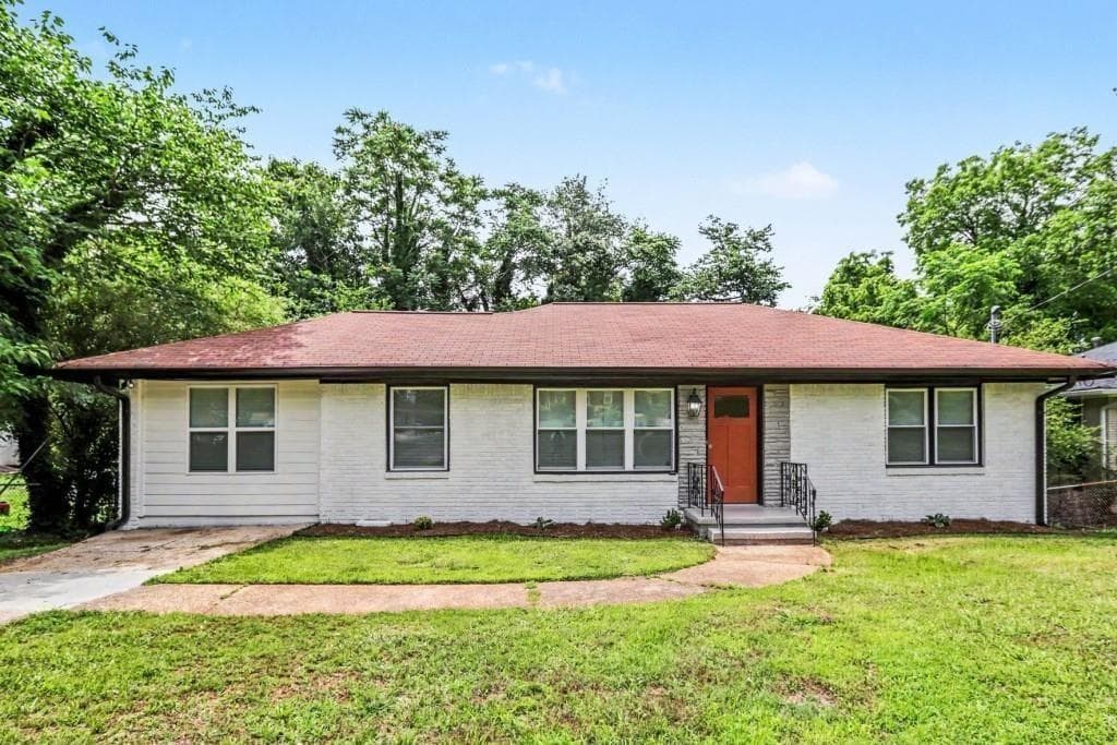 3 bedroom, 2 bathroom, 1,416 sq ft single family residence for rent at 1614 Flintwood Drive A, Atlanta, GA 30316 for $2,050 a month — photo 1 of 25
