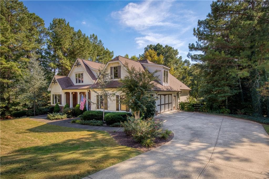 6 bedroom, 5 bathroom, 4,270 sq ft single family residence for sale at 508 Black Horse Circle, Canton, GA 30114 — photo 7