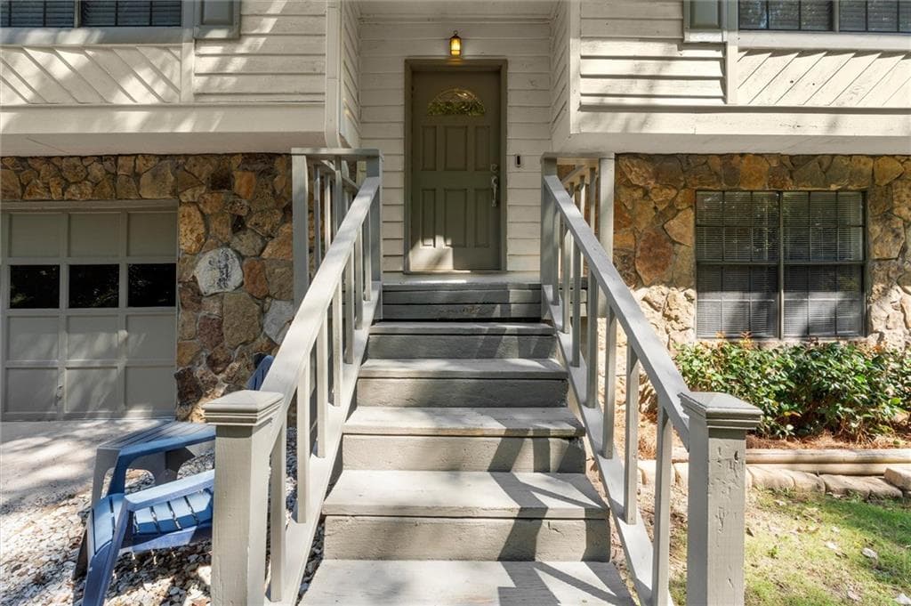 3 bedroom, 3 bathroom, 1,959 sq ft single family residence for sale at 695 Waterbrook Terrace, Roswell, GA 30076 — photo 6