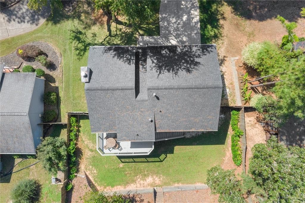 3 bedroom, 3 bathroom, 1,959 sq ft single family residence for sale at 695 Waterbrook Terrace, Roswell, GA 30076 — photo 7