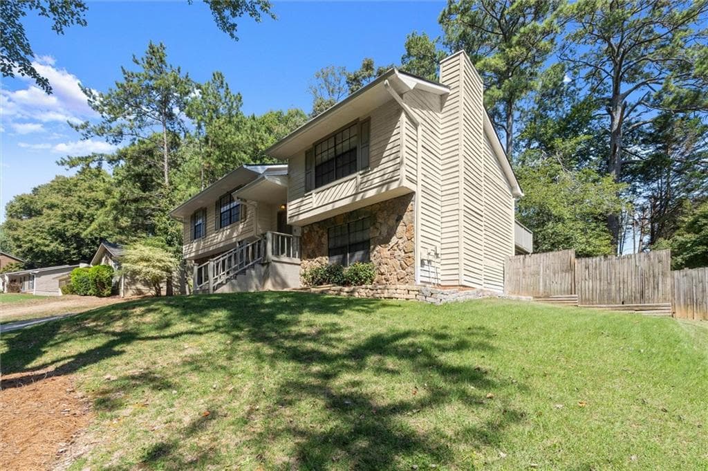 3 bedroom, 3 bathroom, 1,959 sq ft single family residence for sale at 695 Waterbrook Terrace, Roswell, GA 30076 — photo 8
