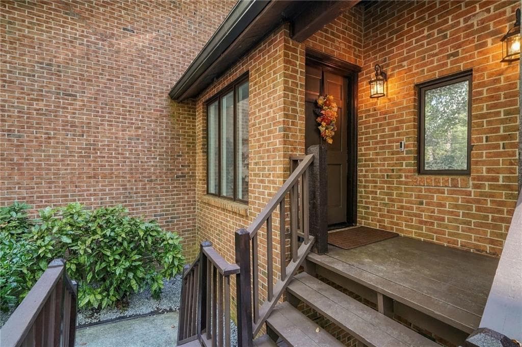 4 bedroom, 4 bathroom, 3,384 sq ft single family residence for sale at 2936 Henderson Road, Tucker, GA 30084 — photo 3