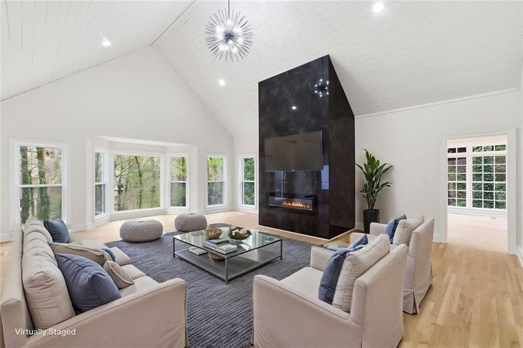 4 bedroom, 4 bathroom, 3,966 sq ft single family residence for sale at 7170 Riverside Drive, Atlanta, GA 30328 — photo 2