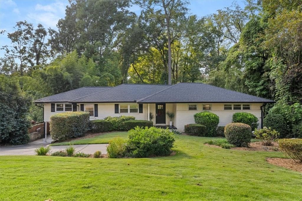 5 bedroom, 3 bathroom, 1,987 sq ft home for sale at 1388 Carolyn Drive, Atlanta, GA
