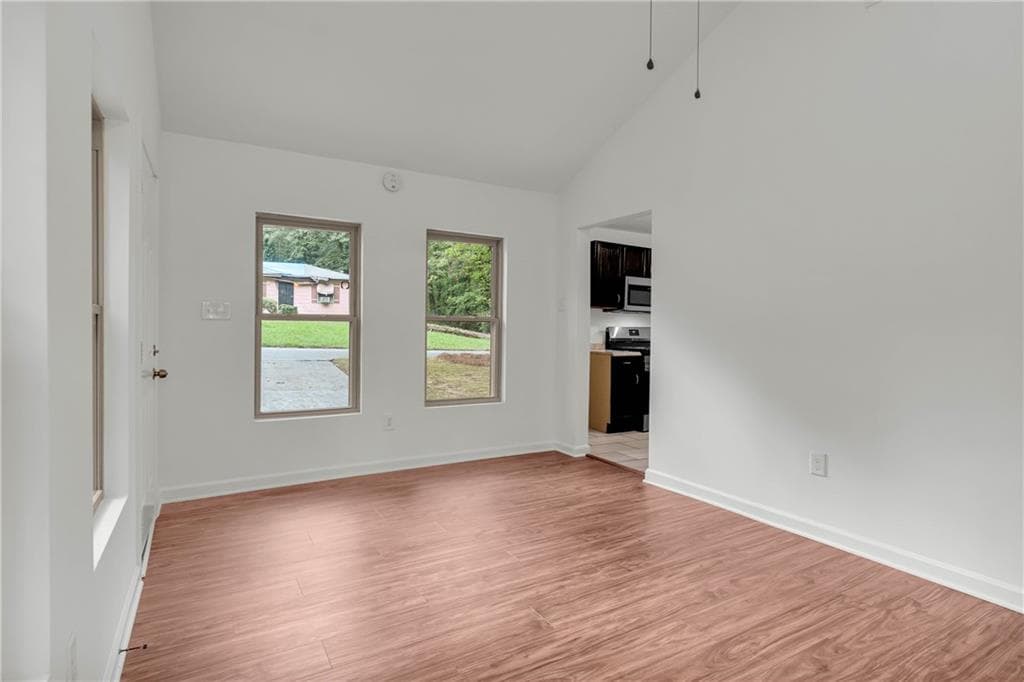 3 bedroom, 2 bathroom, 1,276 sq ft single family residence for sale at 3690 Asbury Lane, Atlanta, GA 30331 — photo 10