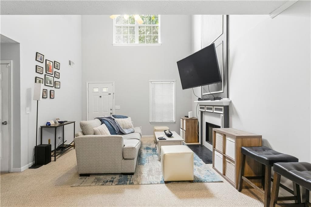 3 bedroom, 2 bathroom, 1,472 sq ft single family residence for sale at 2228 Asquith Avenue, Marietta, GA 30008 — photo 2